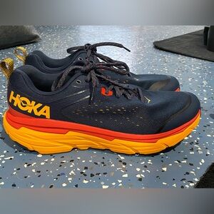 Hoka One One Challenger ATR 6